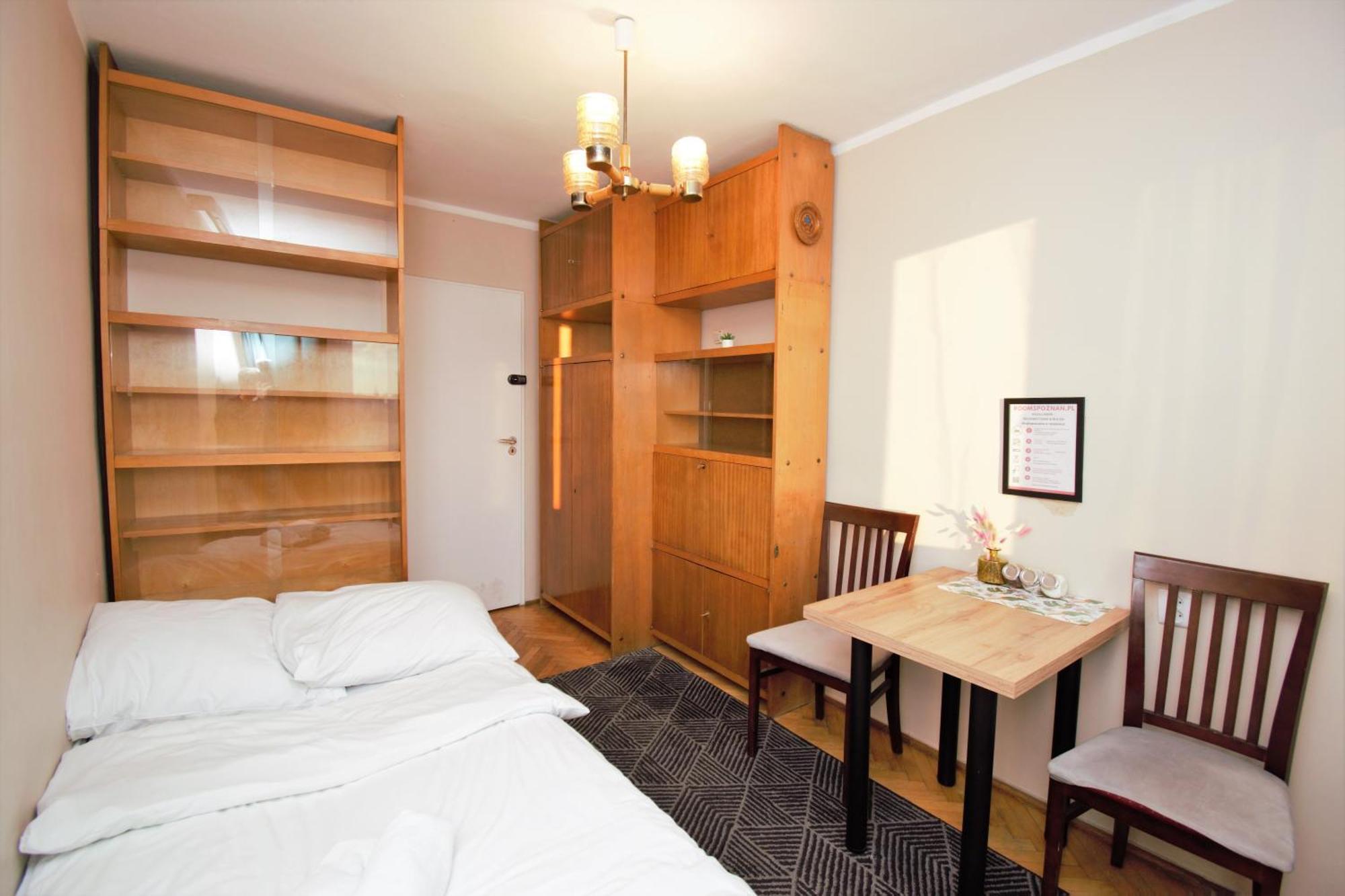 Apartamento Roomspoznan Pl - Powstancow Wielkopolskich 23 - 24h Self Check-in Poznań